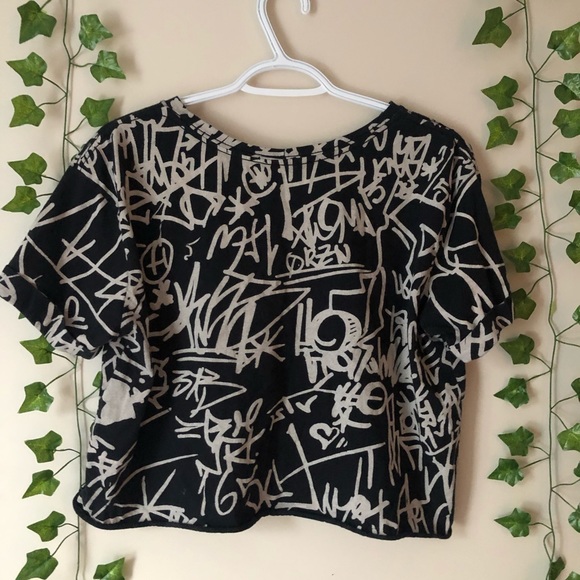 GRAFFITI SHIRT - Picture 2 of 2
